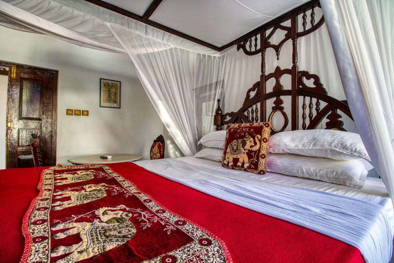 Tembo House Hotel Zanzibar Стая снимка